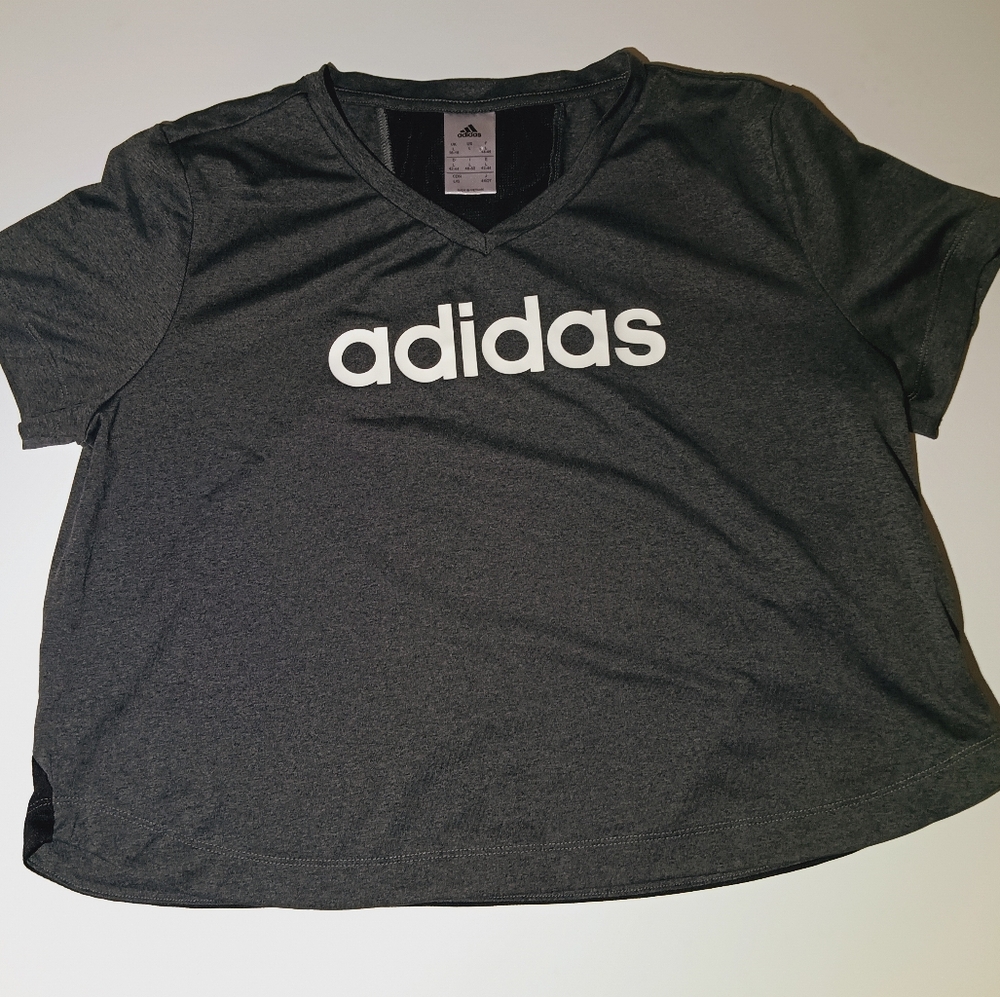 Women's workout top